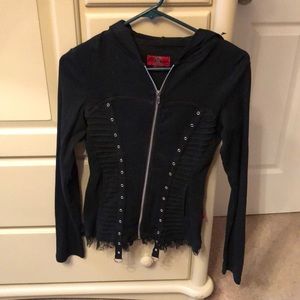 Black detailed zip top